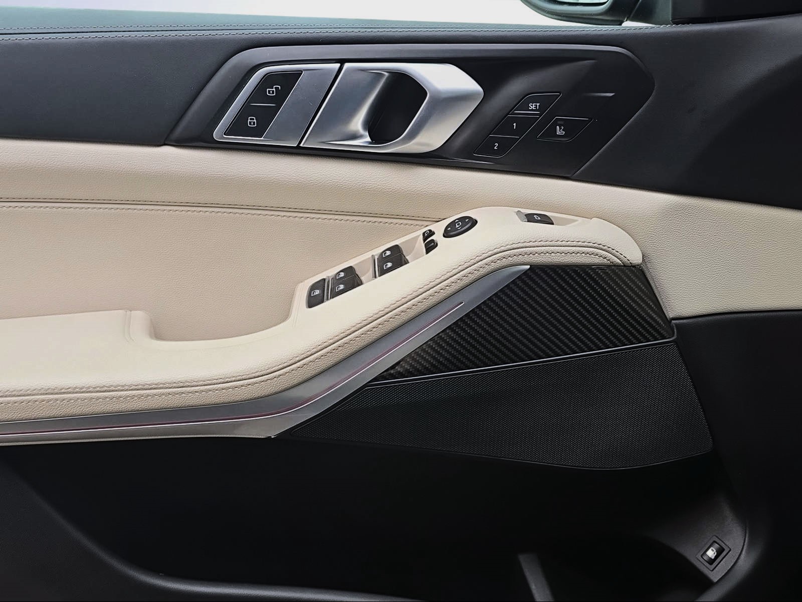 BMW X5 45e xDrive M Sport Steptronic-image-16