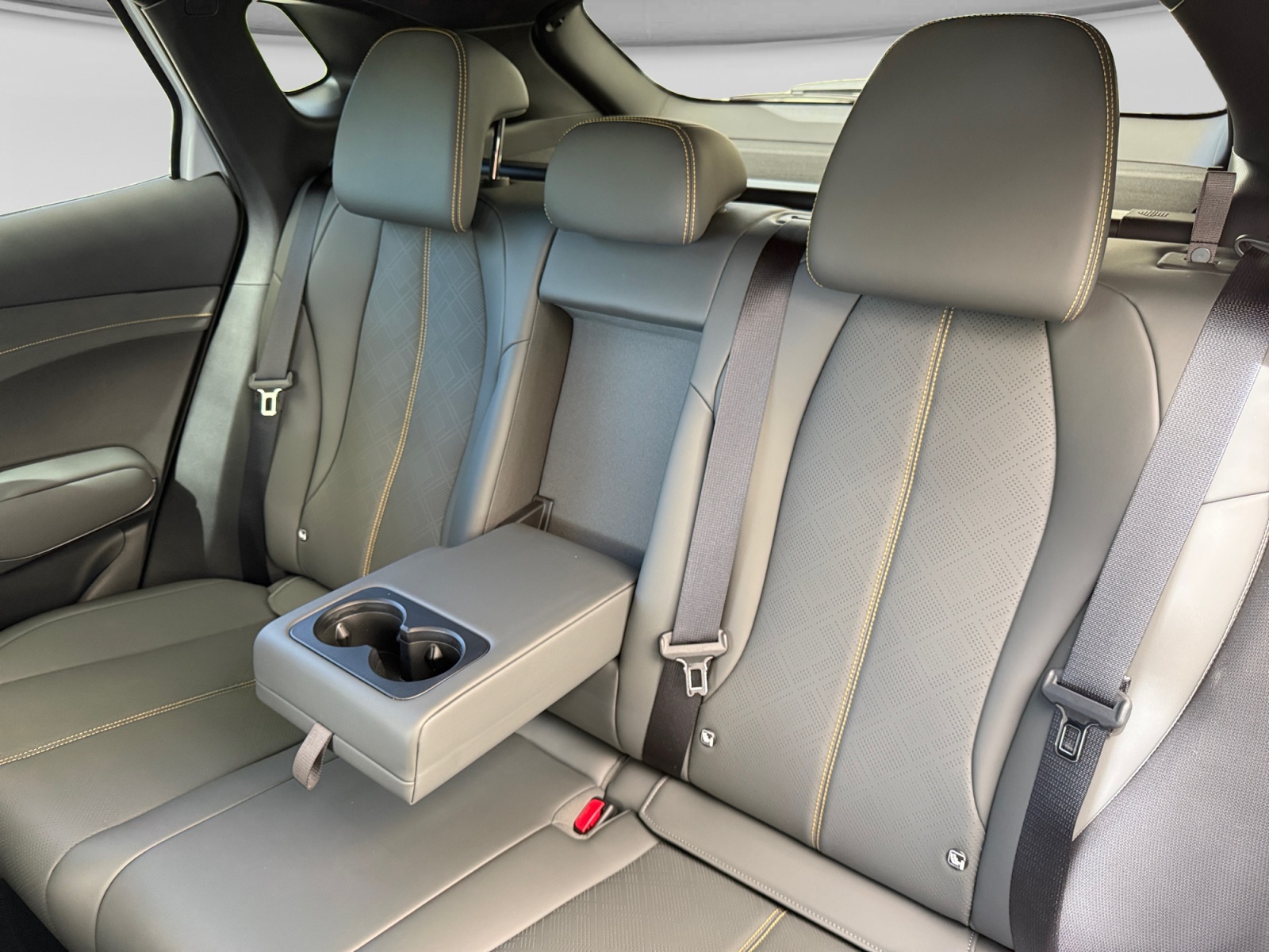 BYD Atto 3 Evo Excellence AWD 74.8kWh-image-16
