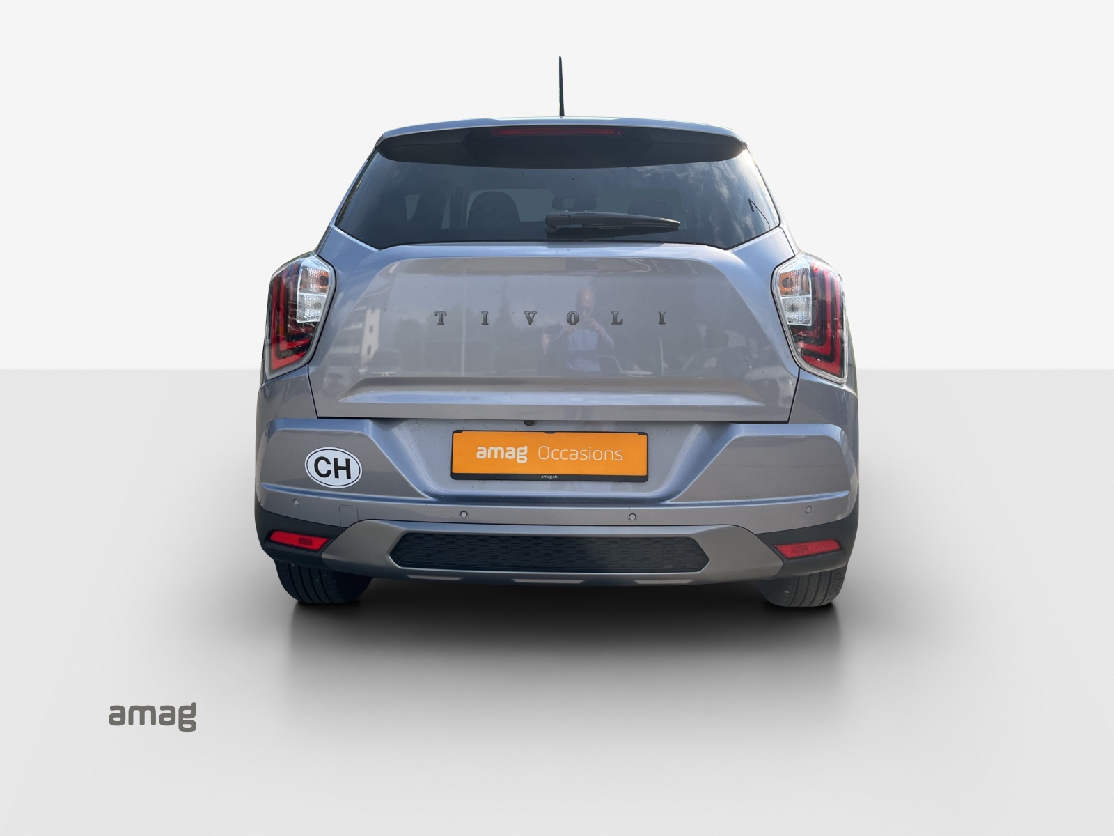 KGM-SsangYong Tivoli 1.5 T GDI Blackline 4WD Automat-showroom-element-3