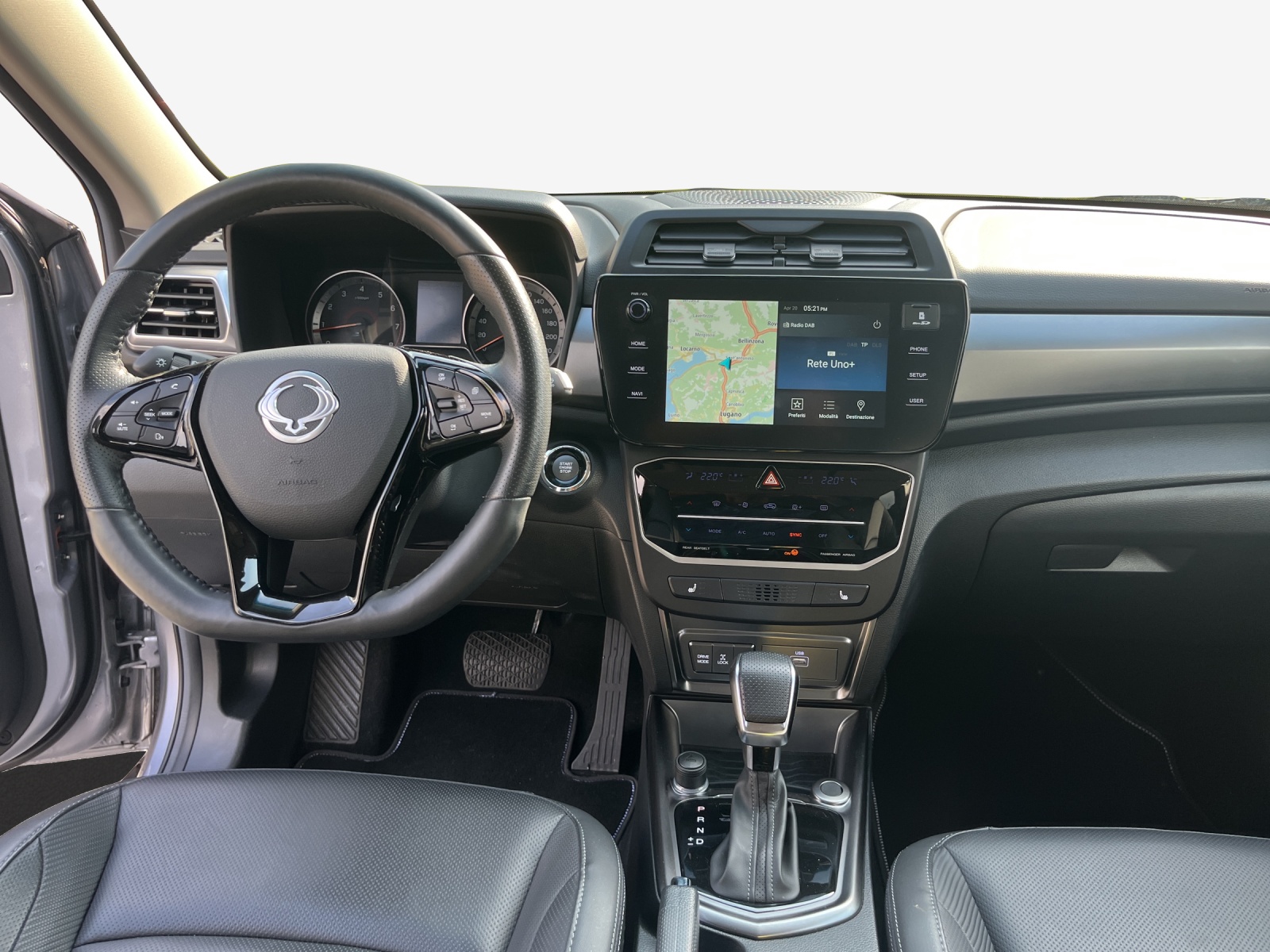 KGM-SsangYong Tivoli 1.5 T GDI Blackline 4WD Automat-image-8