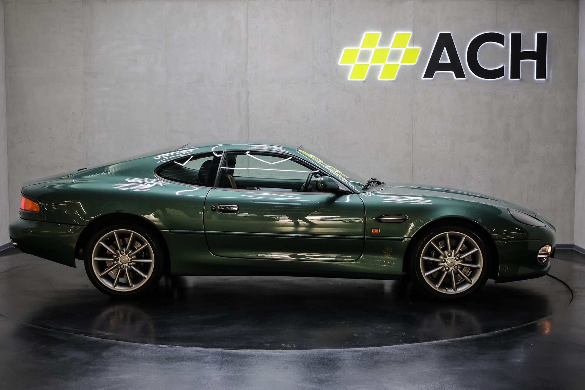 ASTON MARTIN DB7 Vantage 5.9-image-10