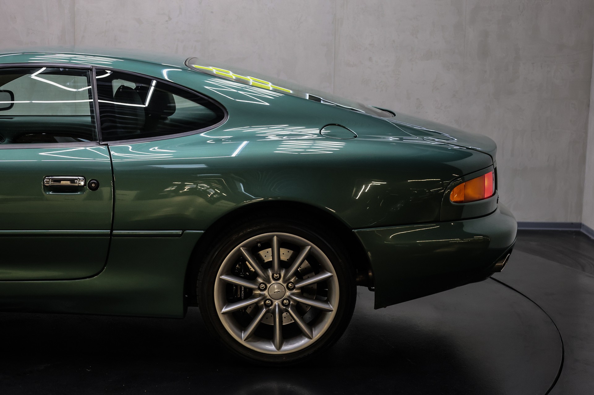 ASTON MARTIN DB7 Vantage 5.9-image-13