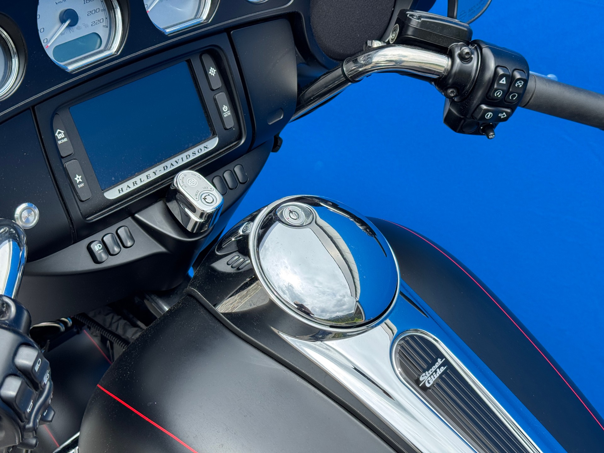 HARLEY-DAVIDSON FLHXS Street Glide Special ABS-image-13