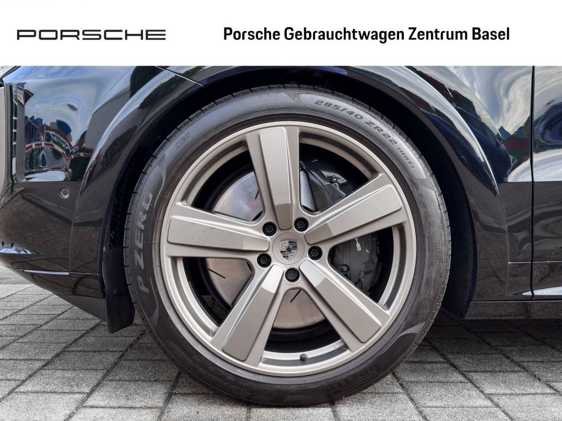 PORSCHE Cayenne Turbo E-Hybrid Coupé-image-5