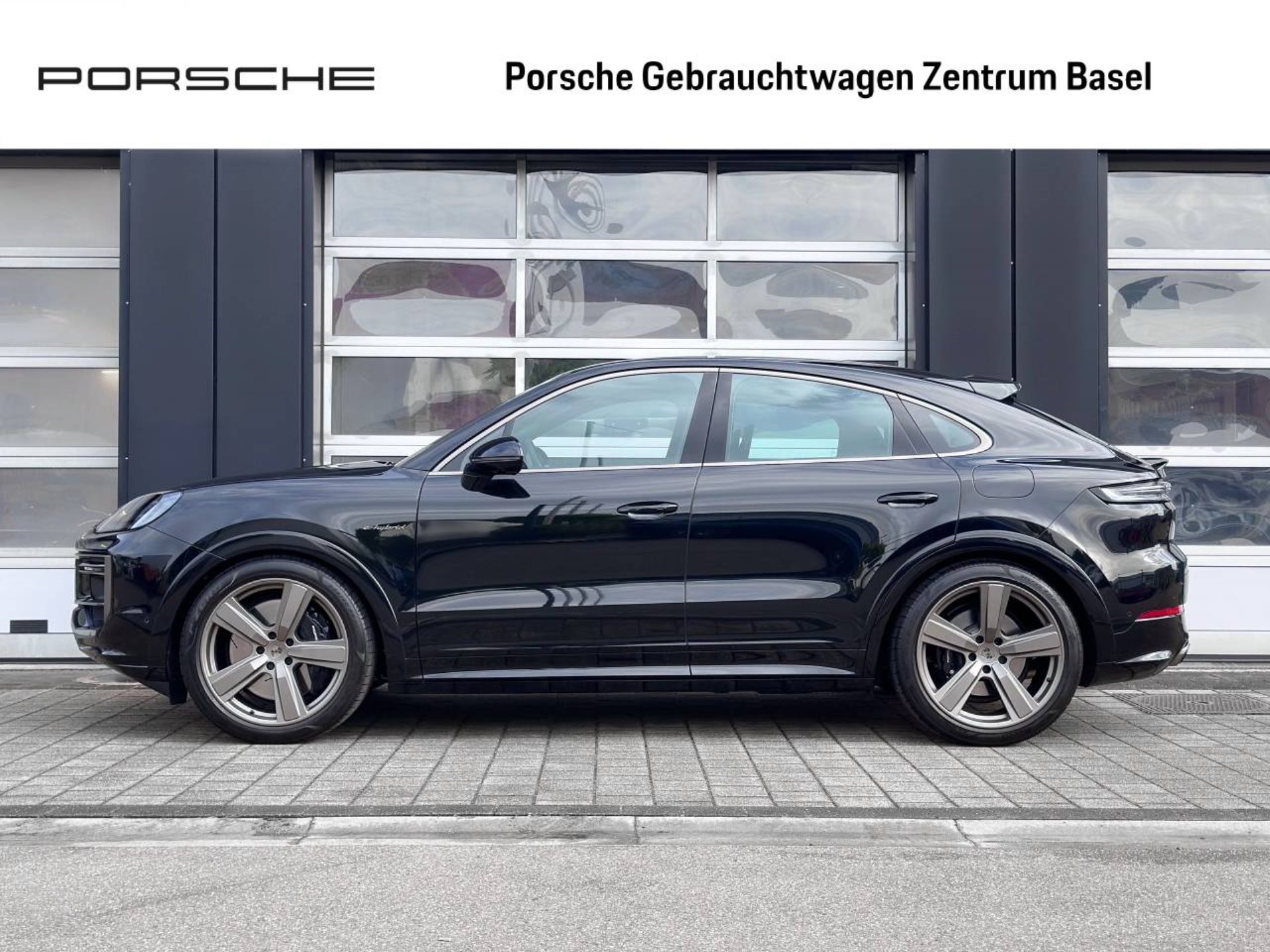 PORSCHE Cayenne Turbo E-Hybrid Coupé-showroom-element-1