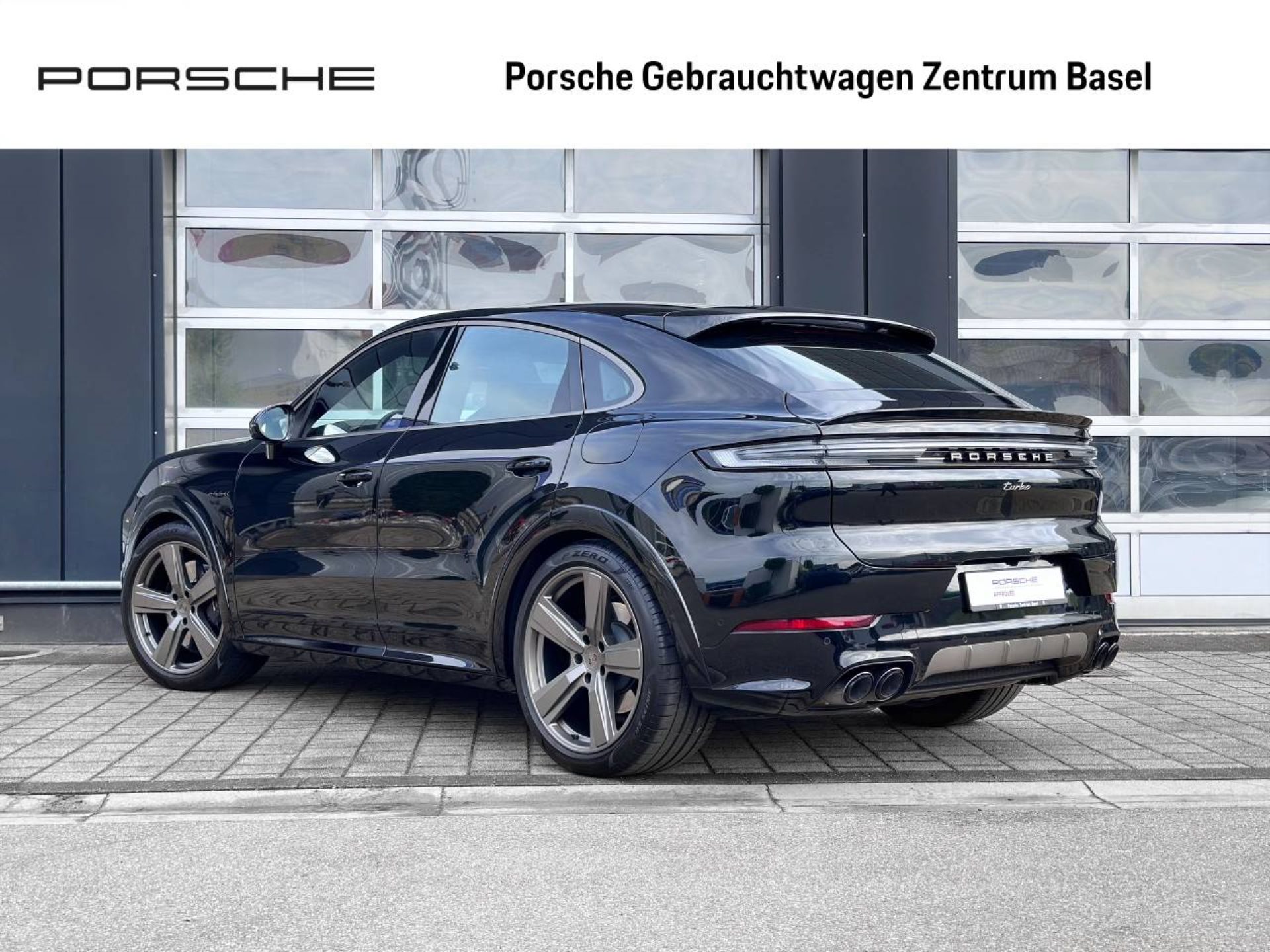 PORSCHE Cayenne Turbo E-Hybrid Coupé-showroom-element-2