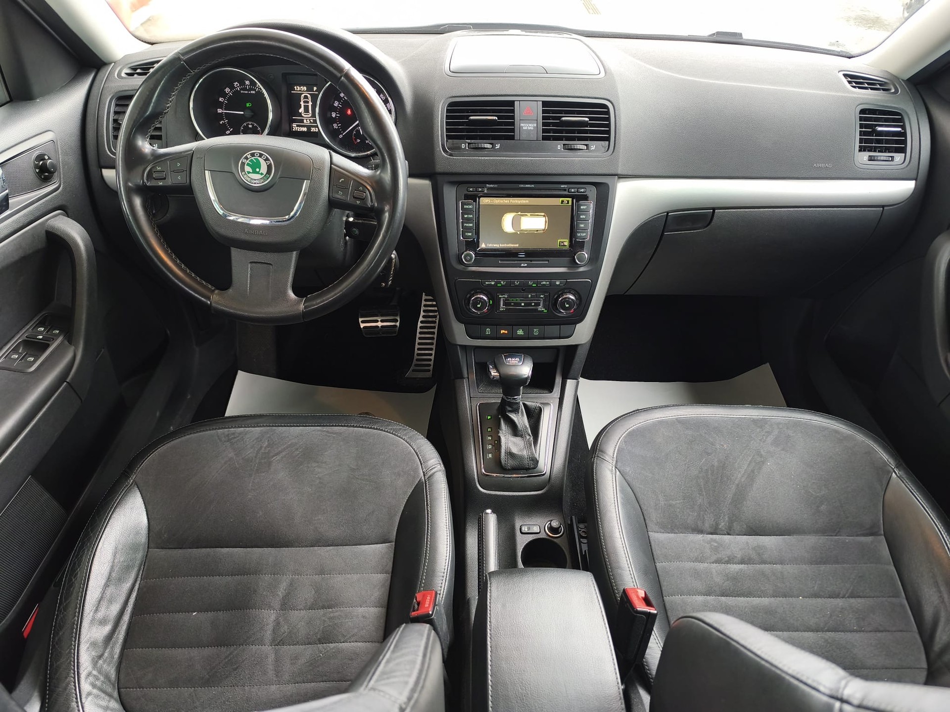 SKODA Yeti 2.0 TDI Experience 4x4 DSG-image-9