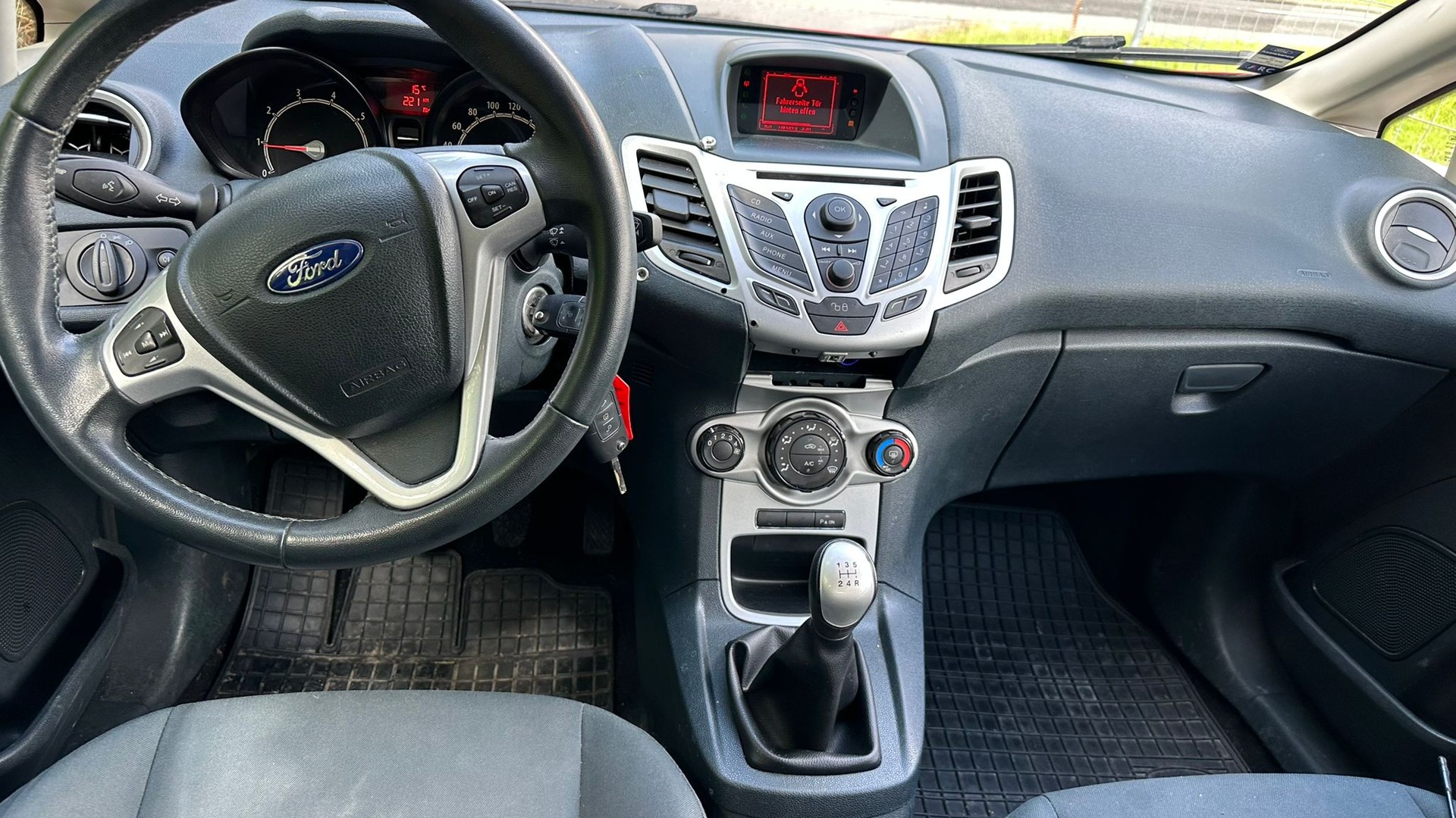 FORD Fiesta 1.25 16V Ambiente-image-6