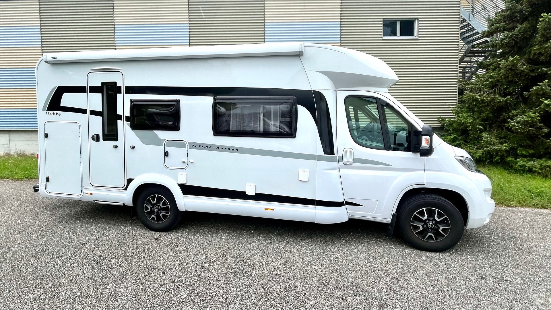 HOBBY Optima T65 mit XXL Stockbetten☀️-image-1