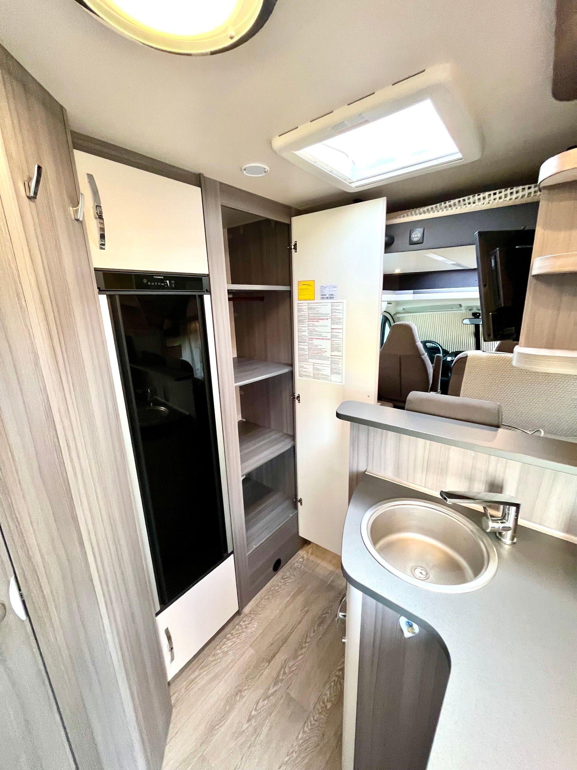HOBBY Optima T65 mit XXL Stockbetten☀️-image-6