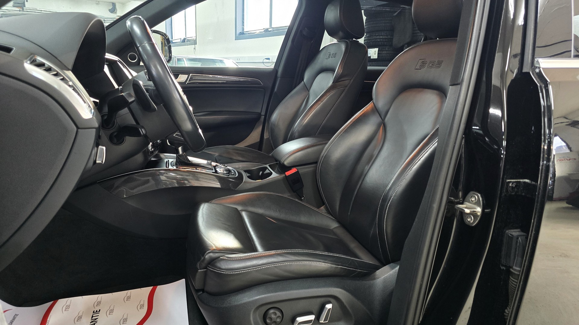 AUDI SQ5 3.0 TDI quattro tiptronic-image-17