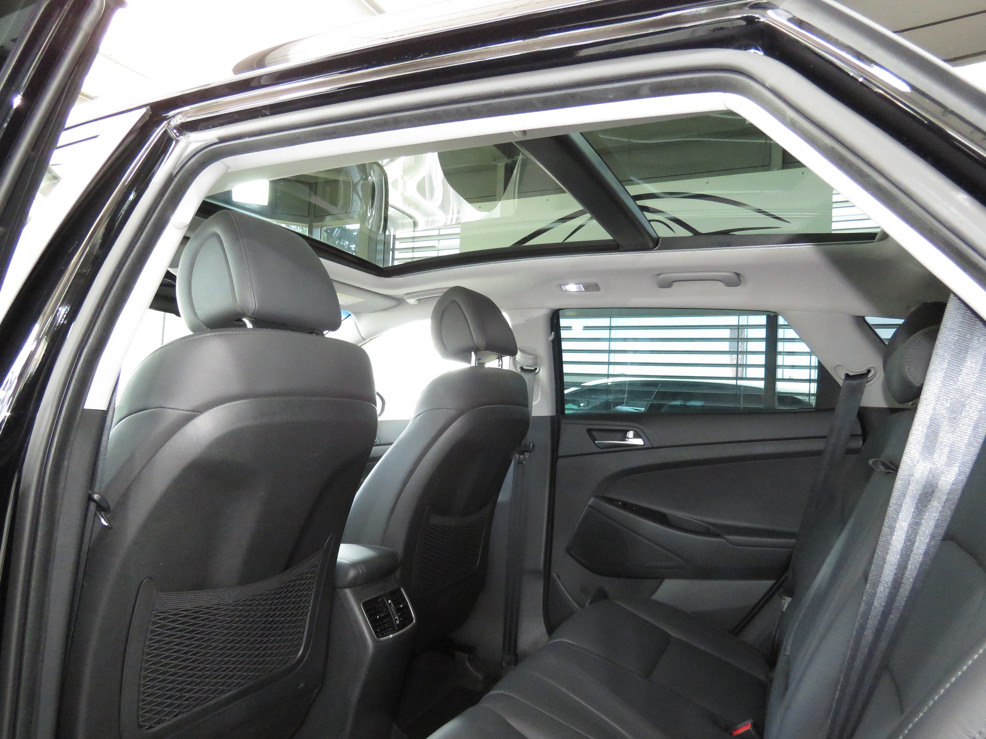 HYUNDAI Tucson 1.6 TGDI Vertex 4WD Automatic-image-9