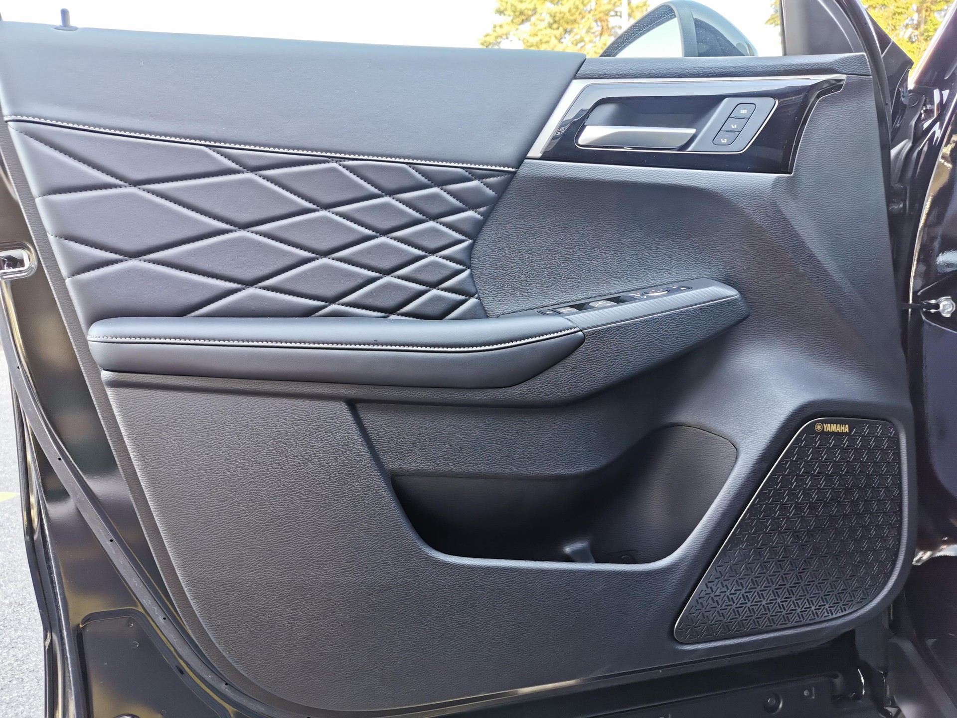 MITSUBISHI Outlander 2.4 PHEV Sport 4x4-image-10
