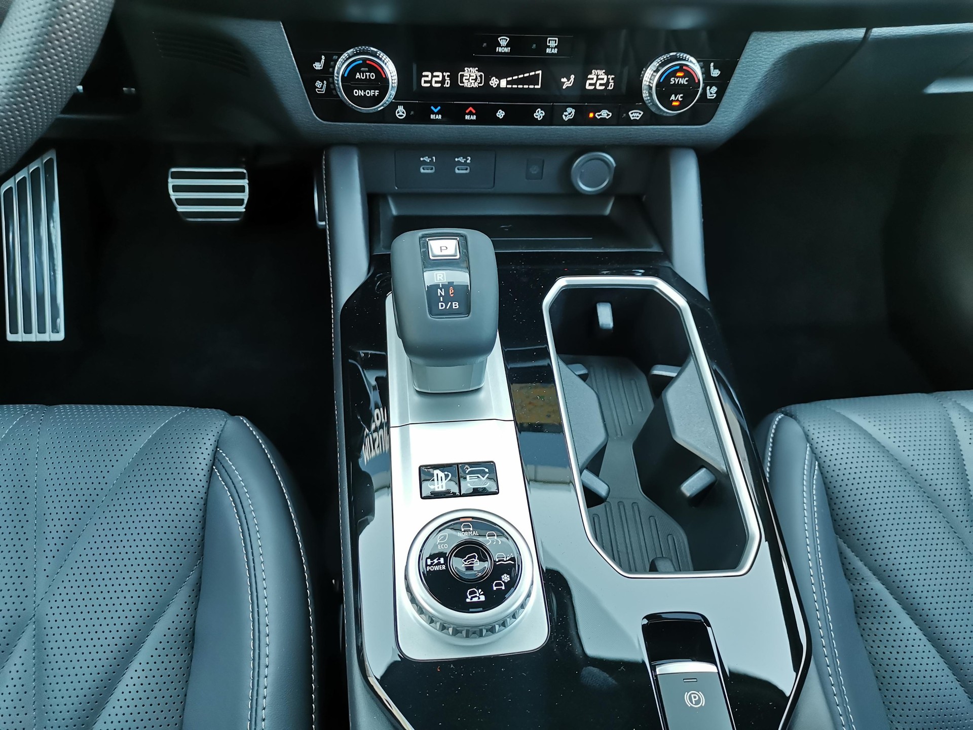 MITSUBISHI Outlander 2.4 PHEV Sport 4x4-image-15