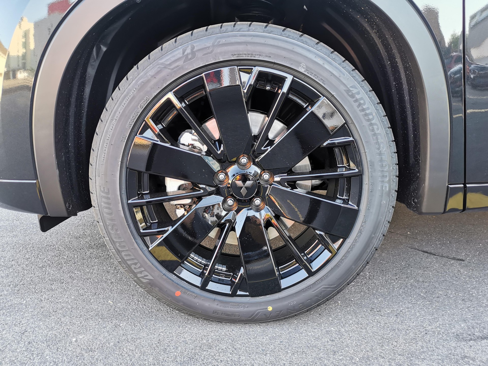 MITSUBISHI Outlander 2.4 PHEV Sport 4x4-image-5