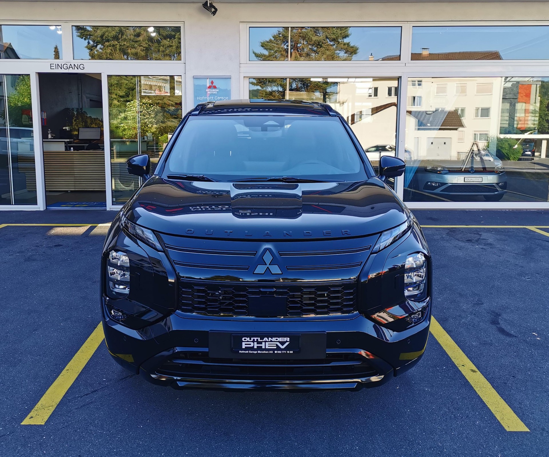 MITSUBISHI Outlander 2.4 PHEV Sport 4x4-image-1