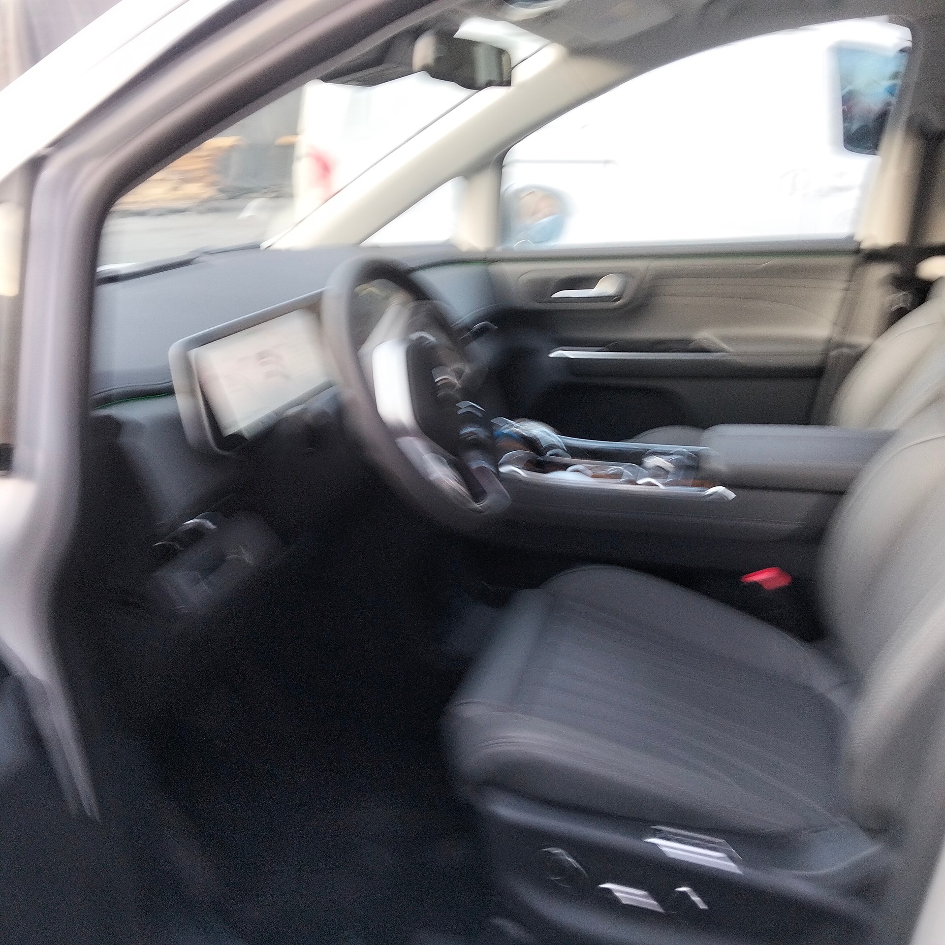 JAC RF8 1.5 TGDI PHEV-image-2