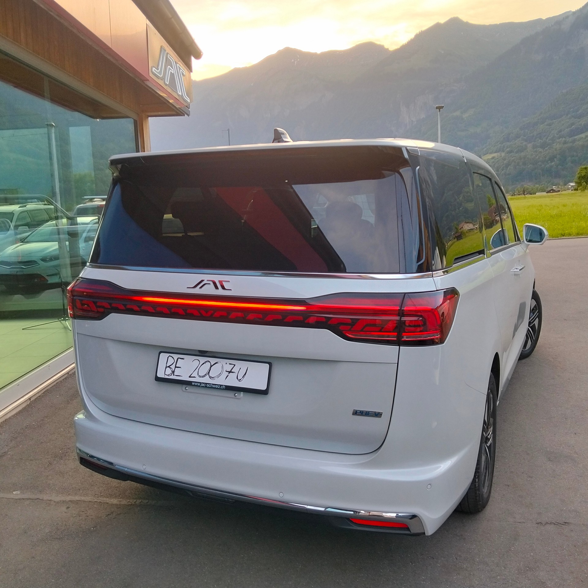 JAC RF8 1.5 TGDI PHEV-image-5