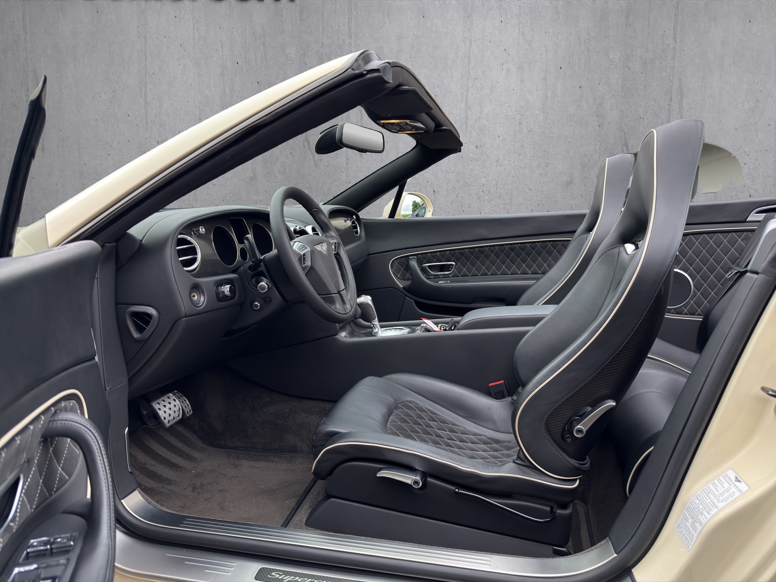 BENTLEY Continental Supersports Convertible 6.0-image-8