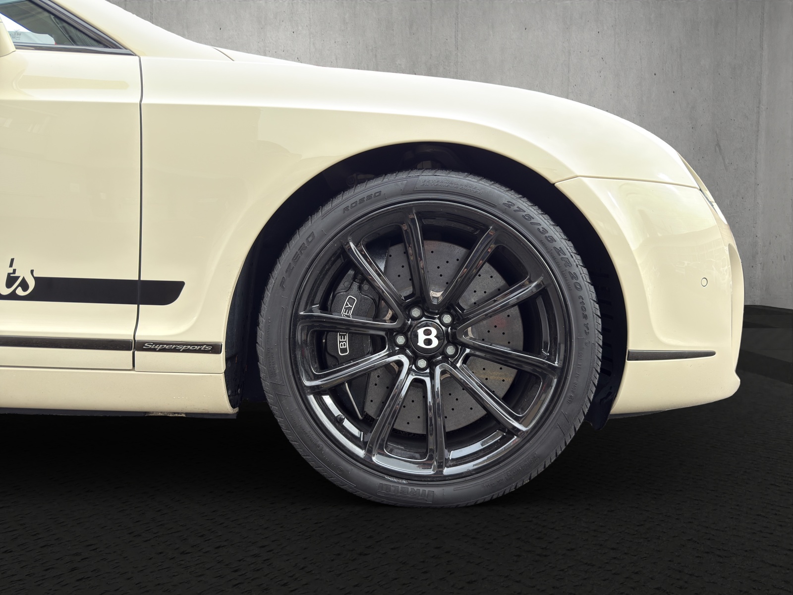 BENTLEY Continental Supersports Convertible 6.0-image-15
