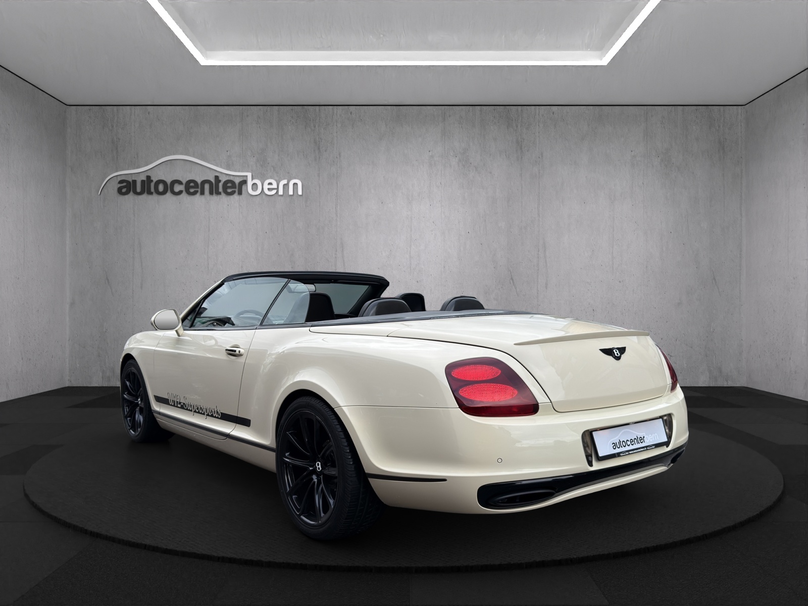 BENTLEY Continental Supersports Convertible 6.0-image-4