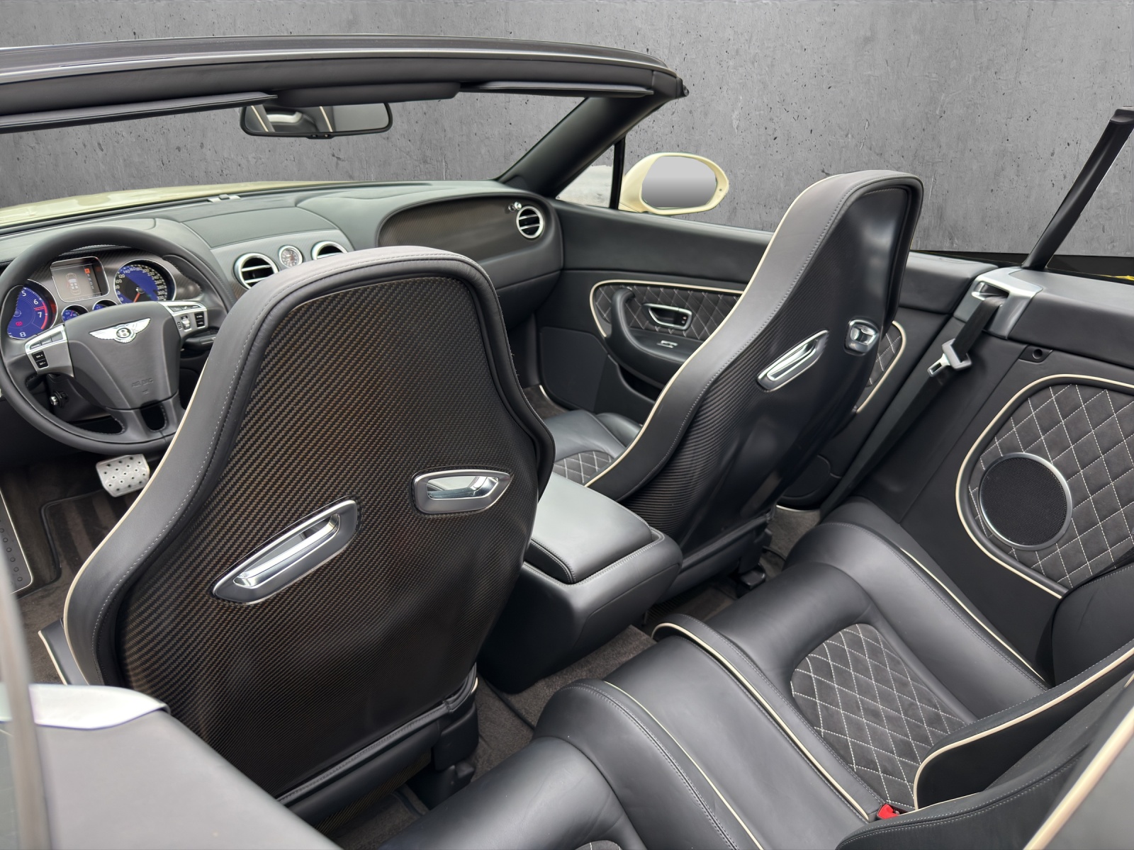 BENTLEY Continental Supersports Convertible 6.0-image-14