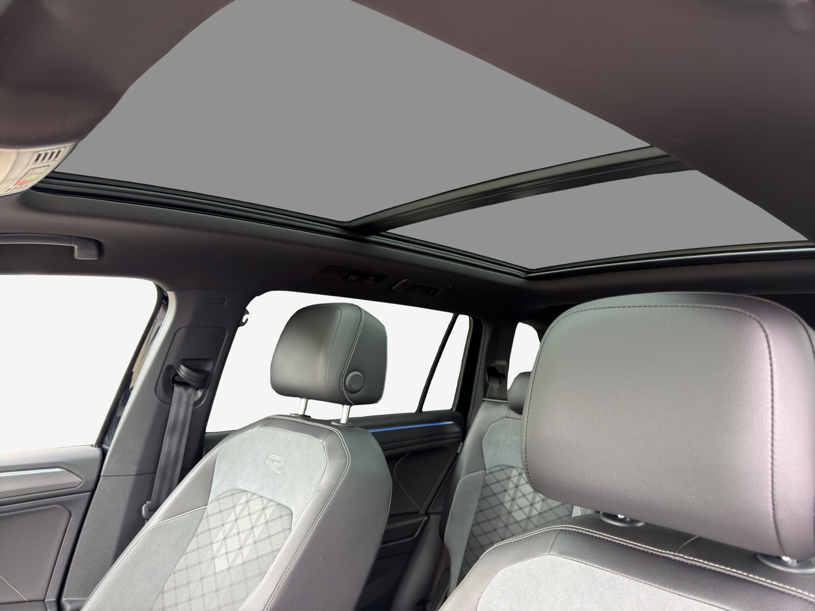 VW Tiguan Allspace 2.0 TDI SCR R-Line 4Motion DSG-image-14