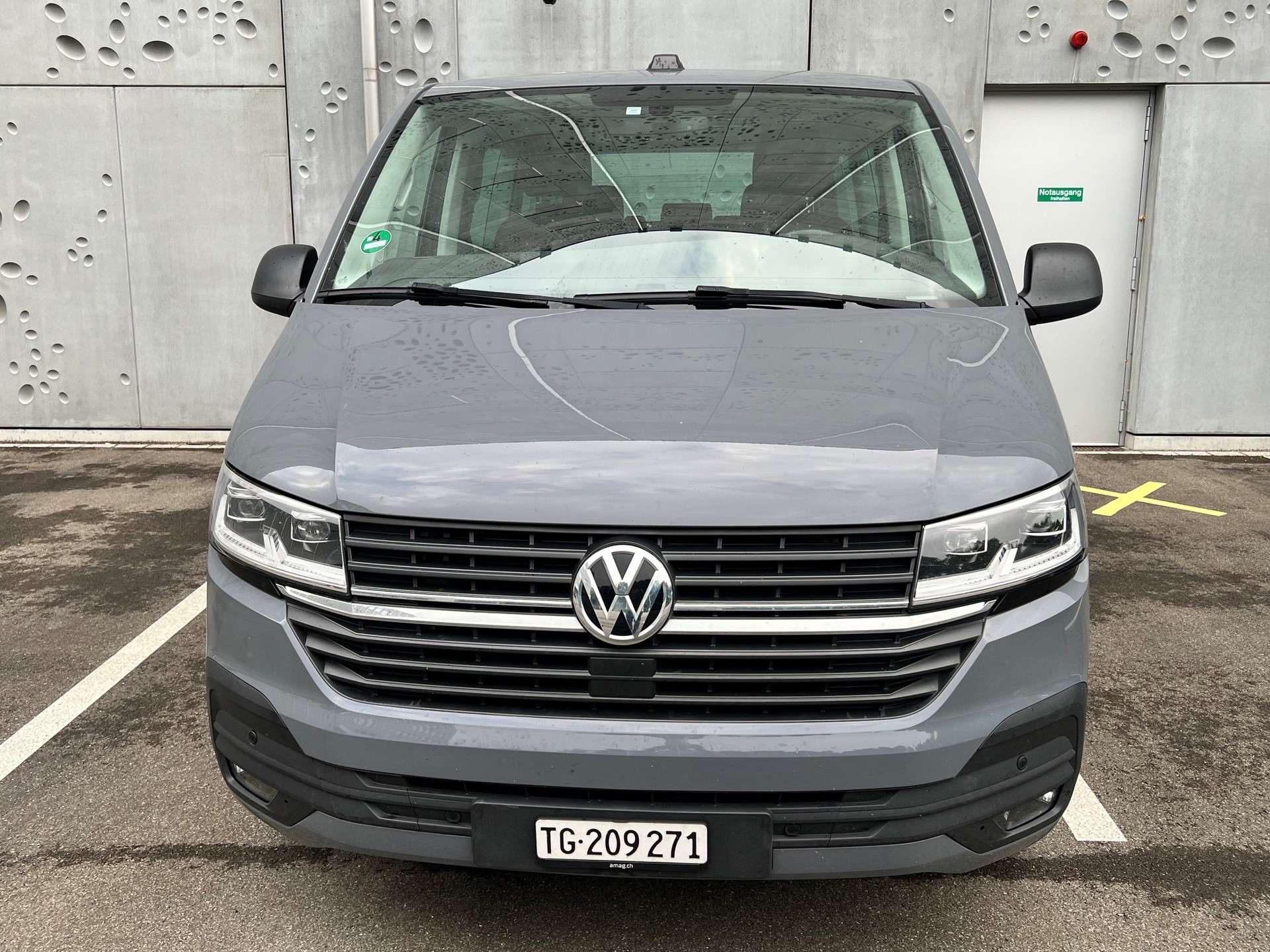 VW T6.1 Multivan 2.0 TDI DSG-image-1