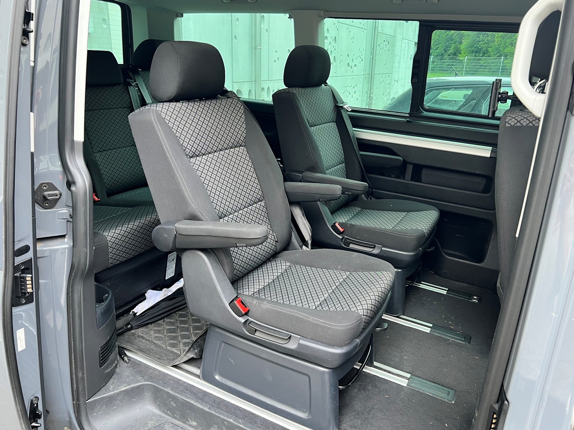 VW T6.1 Multivan 2.0 TDI DSG-image-6