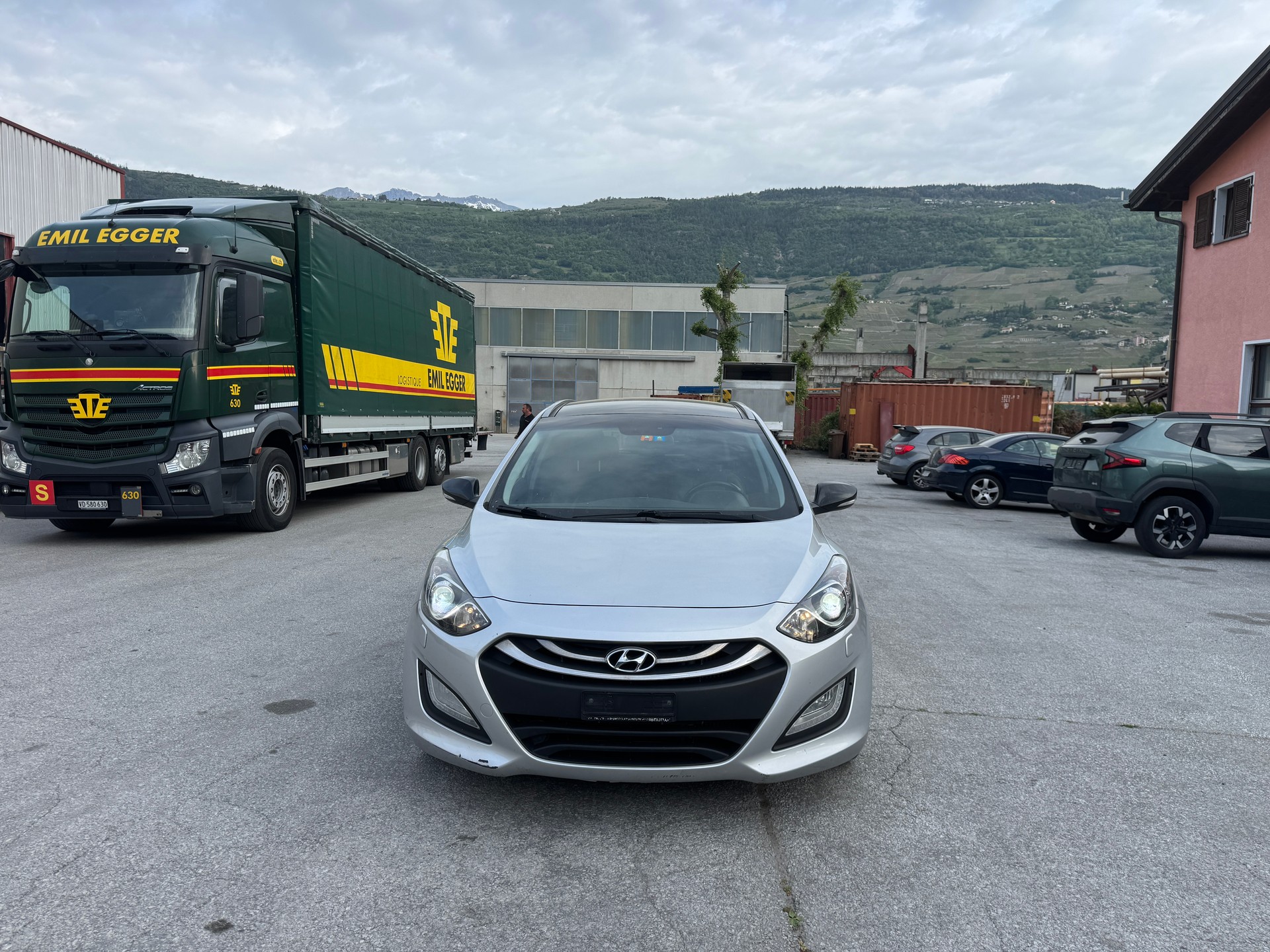 HYUNDAI 30 Wagon 1.6 CRDi Vertex-image-2
