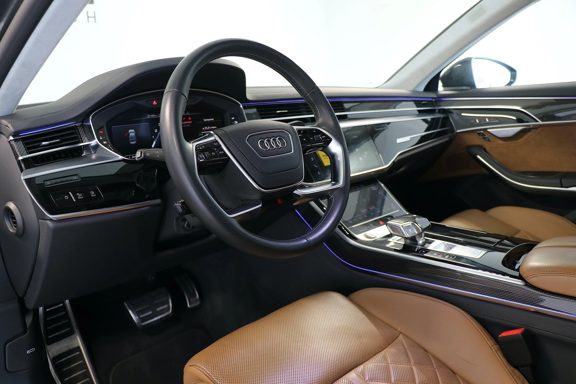 AUDI S8 4.0 V8 TFSI quattro tiptronic-image-9