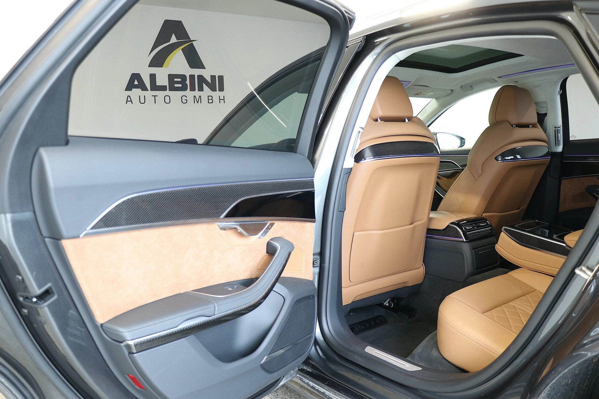 AUDI S8 4.0 V8 TFSI quattro tiptronic-image-15