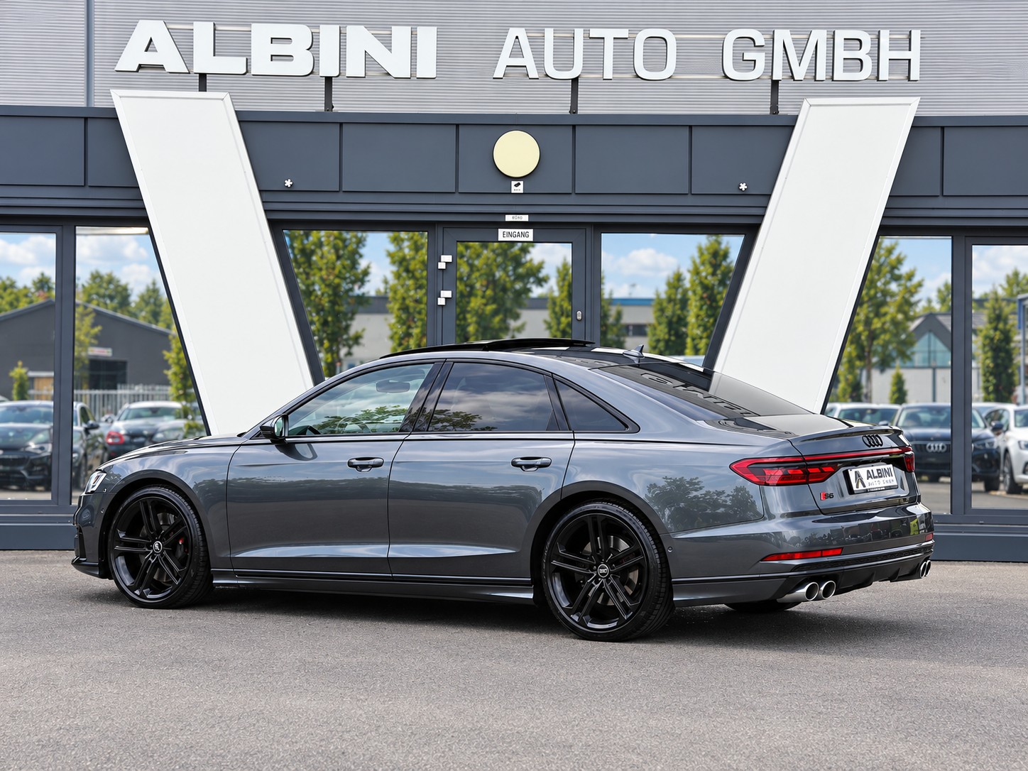 AUDI S8 4.0 V8 TFSI quattro tiptronic-showroom-element-3