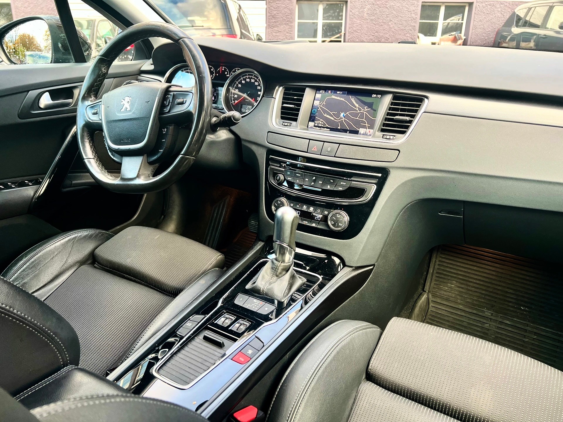 PEUGEOT 508 SW 2.0 BlueHDi Allure Automatic-image-14