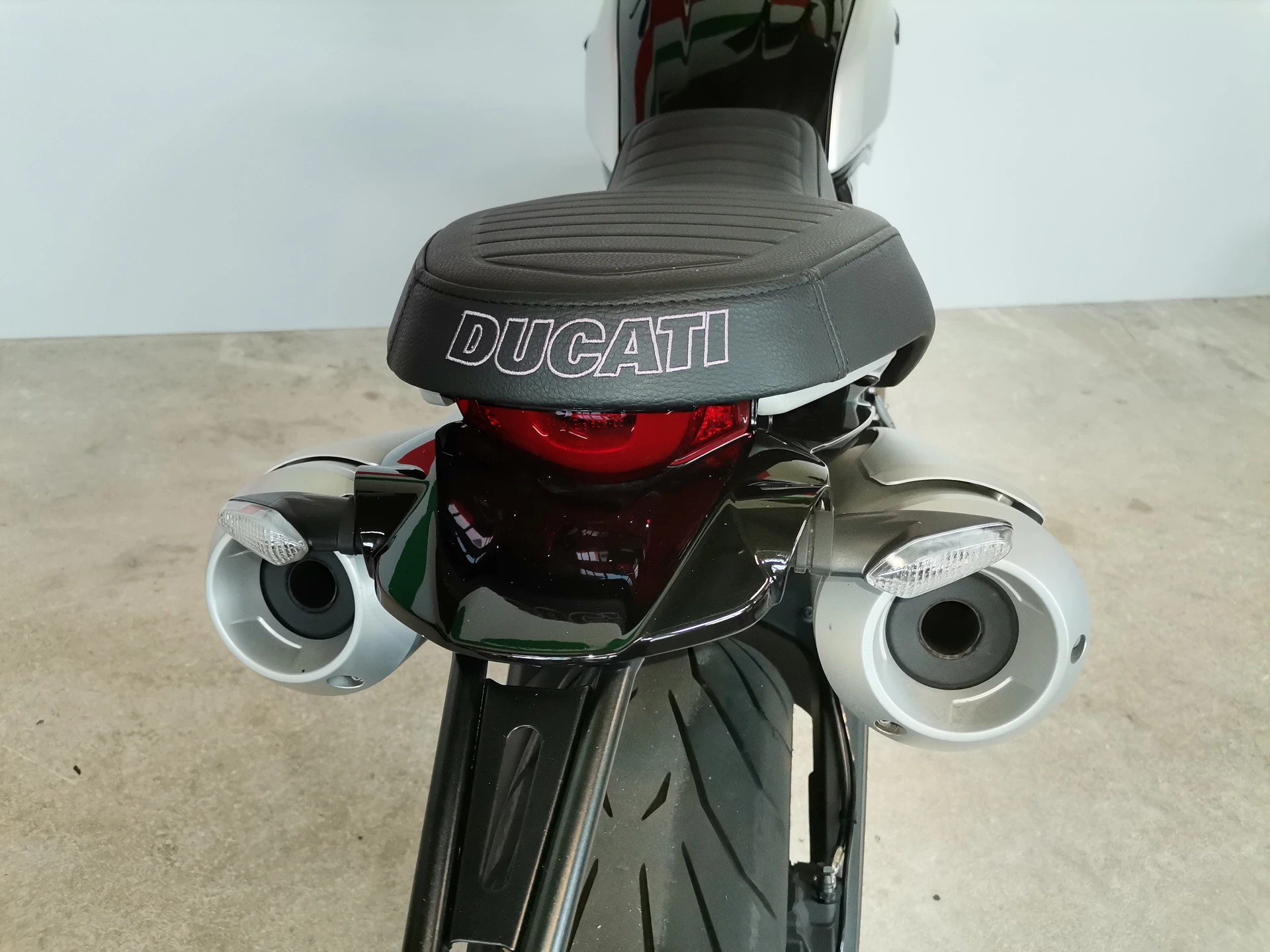 DUCATI Scrambler 1100-image-2