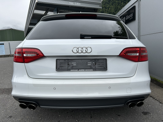 AUDI S4 Avant 3.0 TFSI quatt-image-4