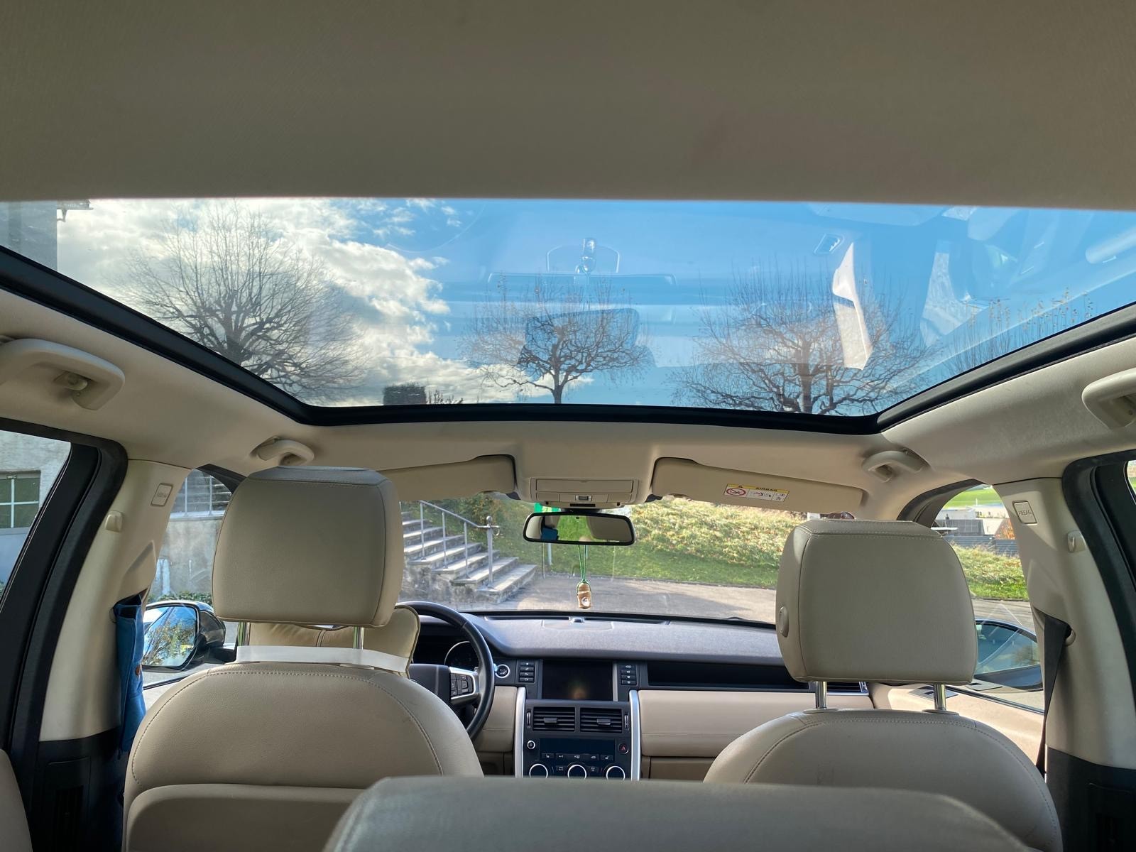 LAND ROVER Discovery Sport 2.0 TD4 HSE Luxury-image-8