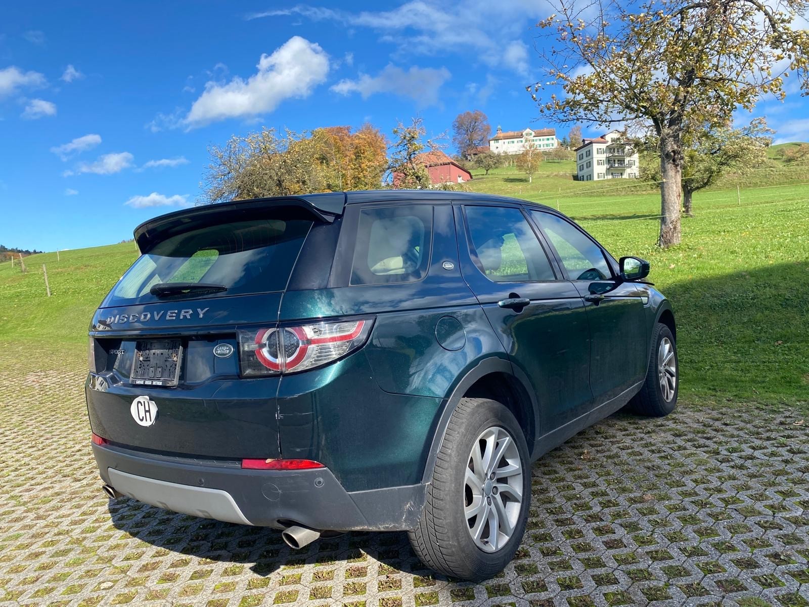 LAND ROVER Discovery Sport 2.0 TD4 HSE Luxury-image-4
