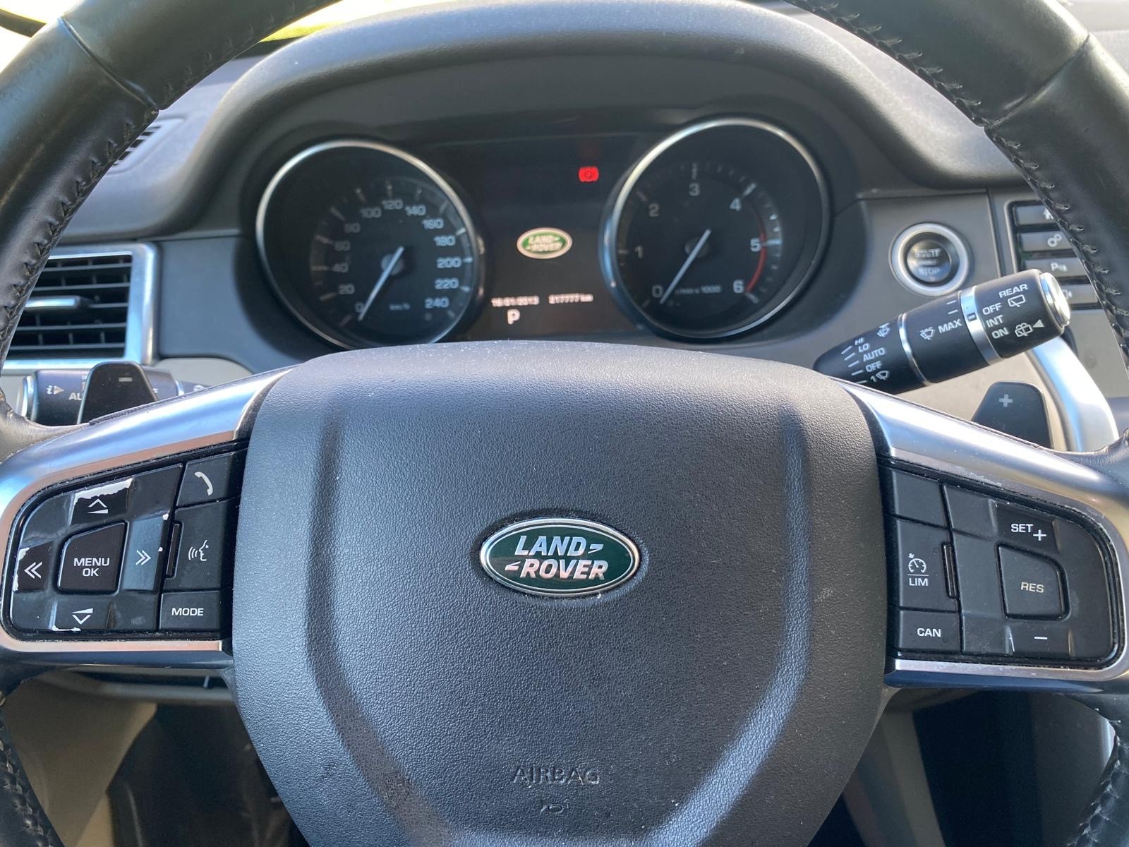 LAND ROVER Discovery Sport 2.0 TD4 HSE Luxury-image-7