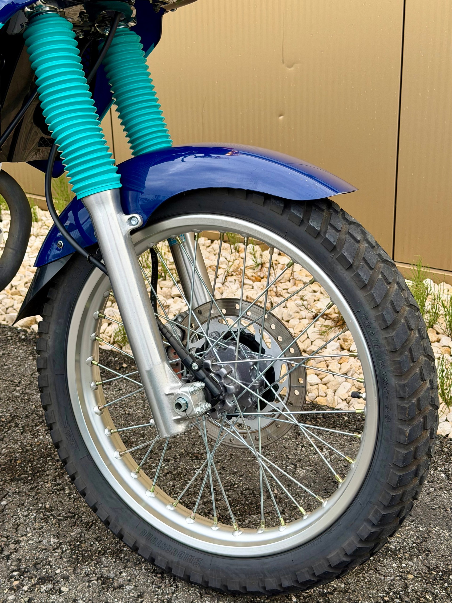 HONDA NX 250 M-showroom-element-1