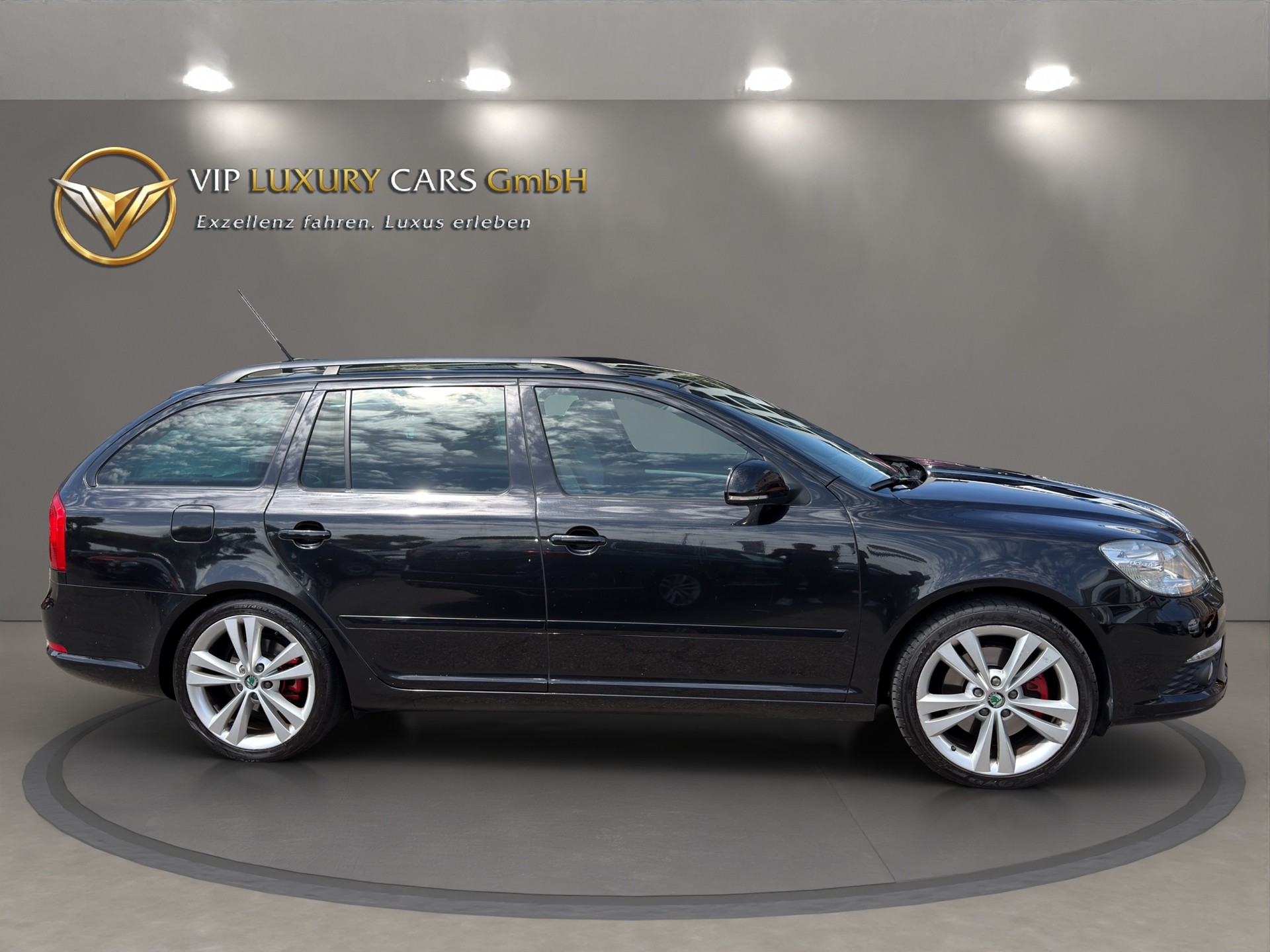 SKODA Octavia Combi 2.0 TSI RS DSG 200 PS Frisch Ab MFK & Service-image-7