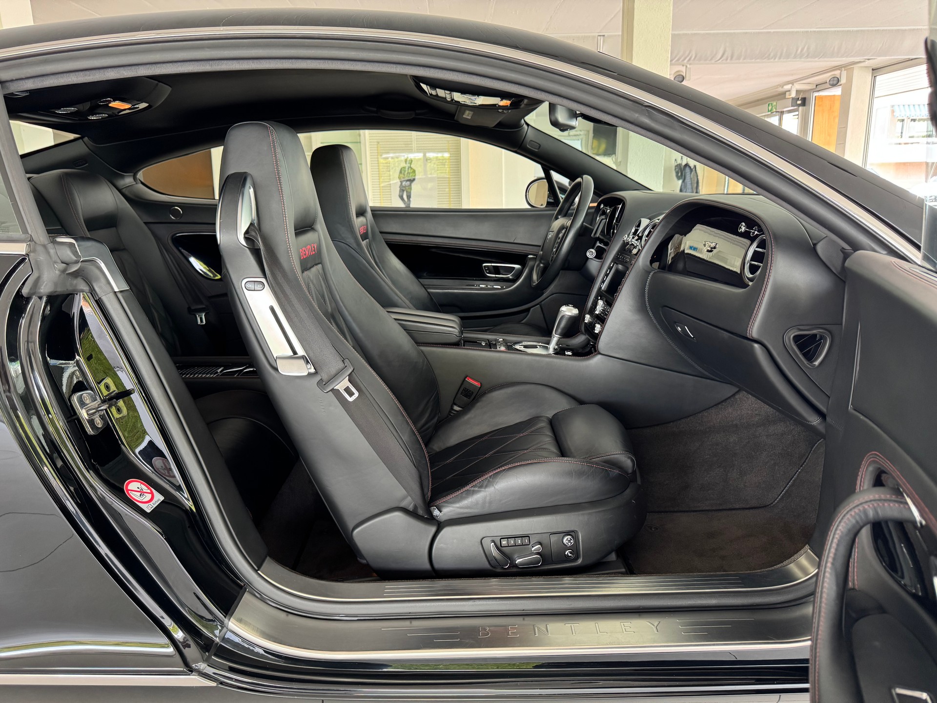 BENTLEY Continental GT 6.0-image-11