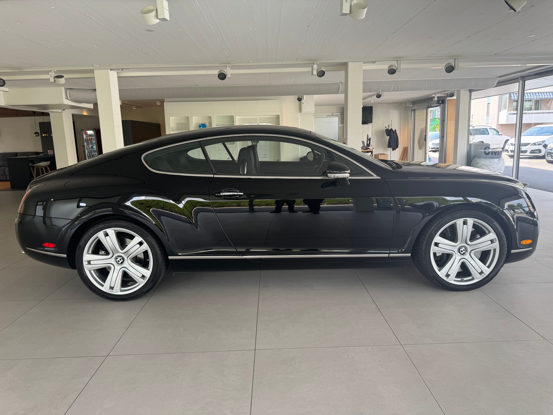 BENTLEY Continental GT 6.0-showroom-element-3