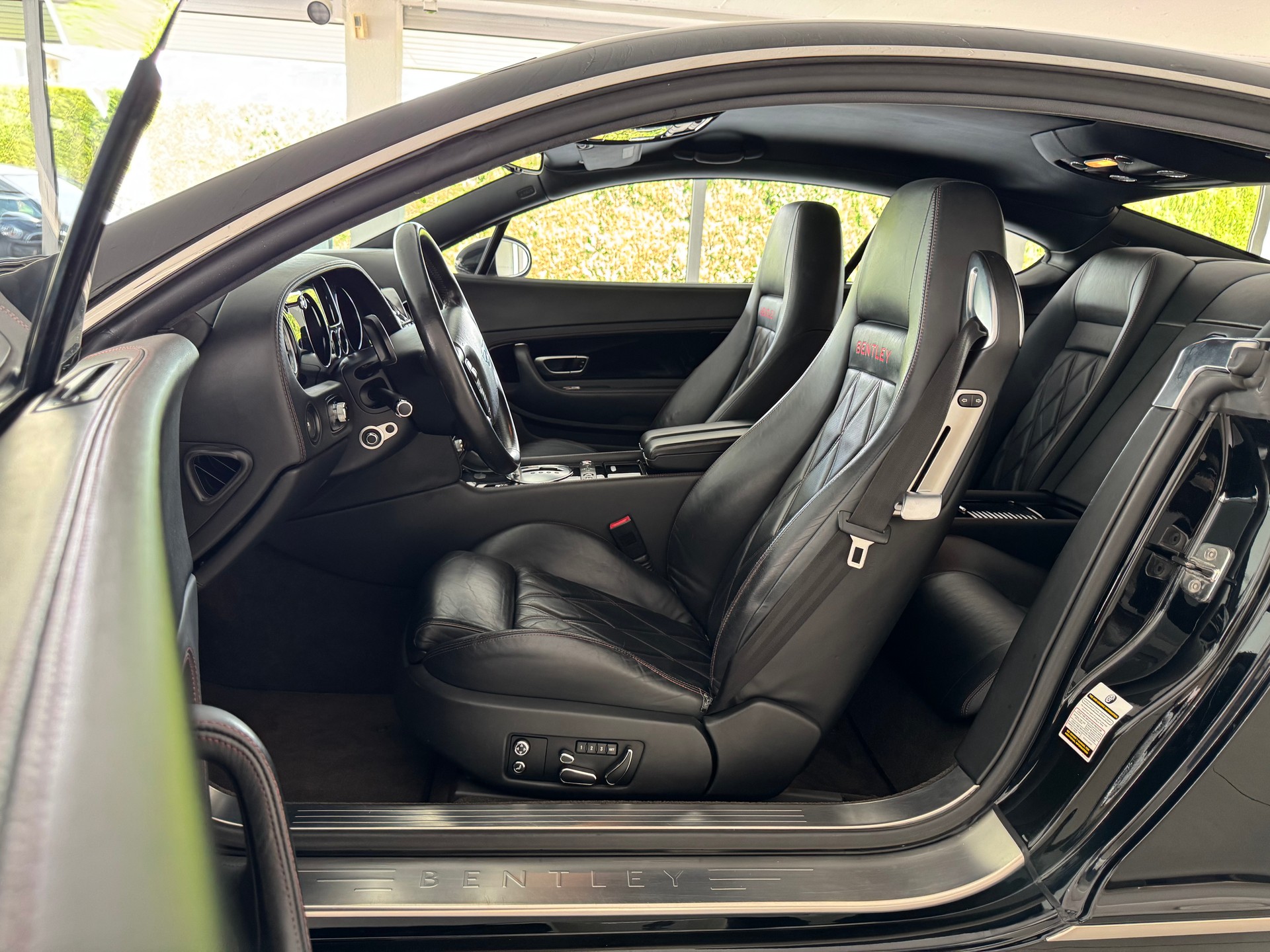 BENTLEY Continental GT 6.0-image-8