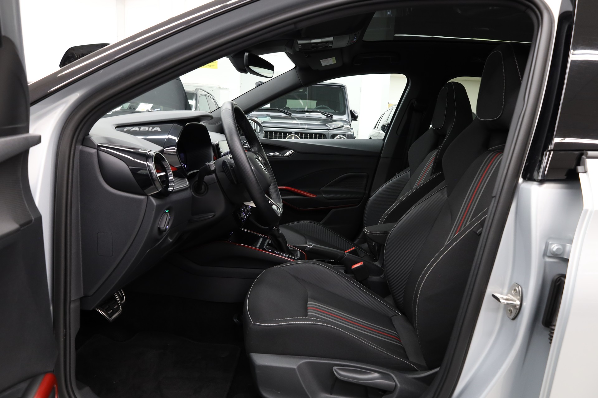 SKODA Fabia 1.0 TSI Monte Carlo DSG-image-14