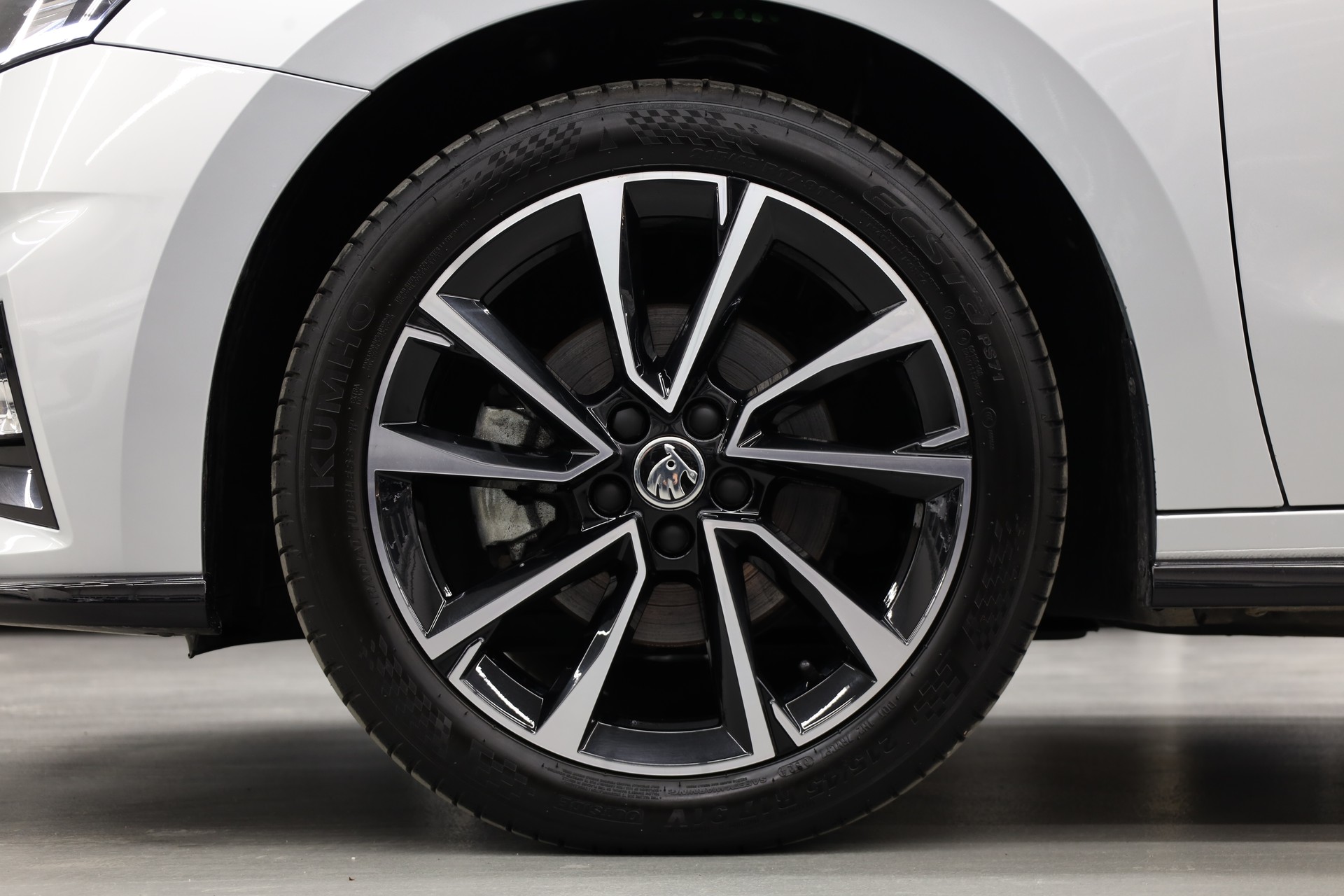 SKODA Fabia 1.0 TSI Monte Carlo DSG-image-12