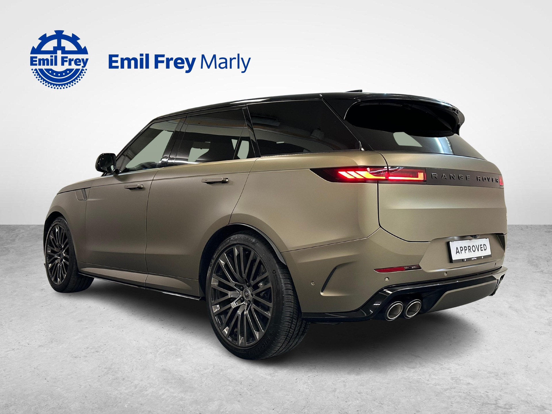 LAND ROVER Range Rover Sport 4.4 V8 SV Edition One Carbon-image-2