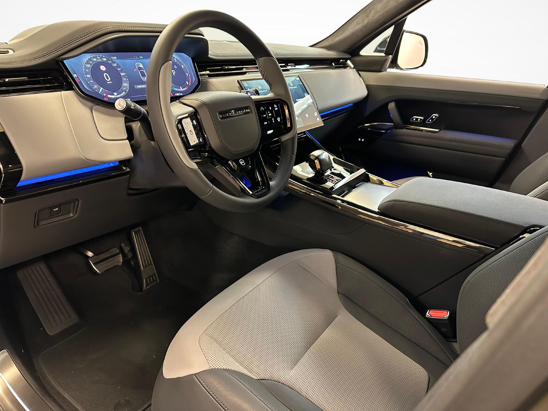 LAND ROVER Range Rover Sport 4.4 V8 SV Edition One Carbon-image-3