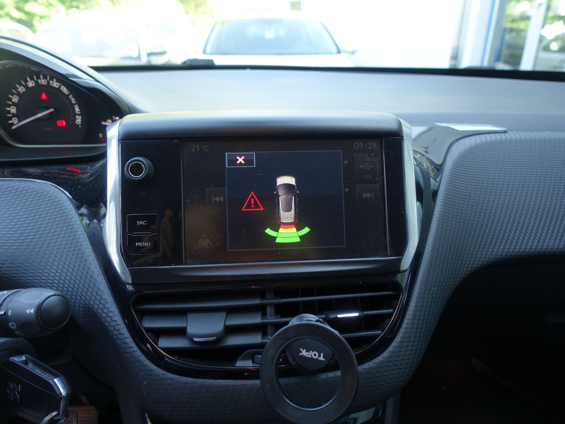 PEUGEOT 2008 1.2 PureTech Féline EAT6-image-10