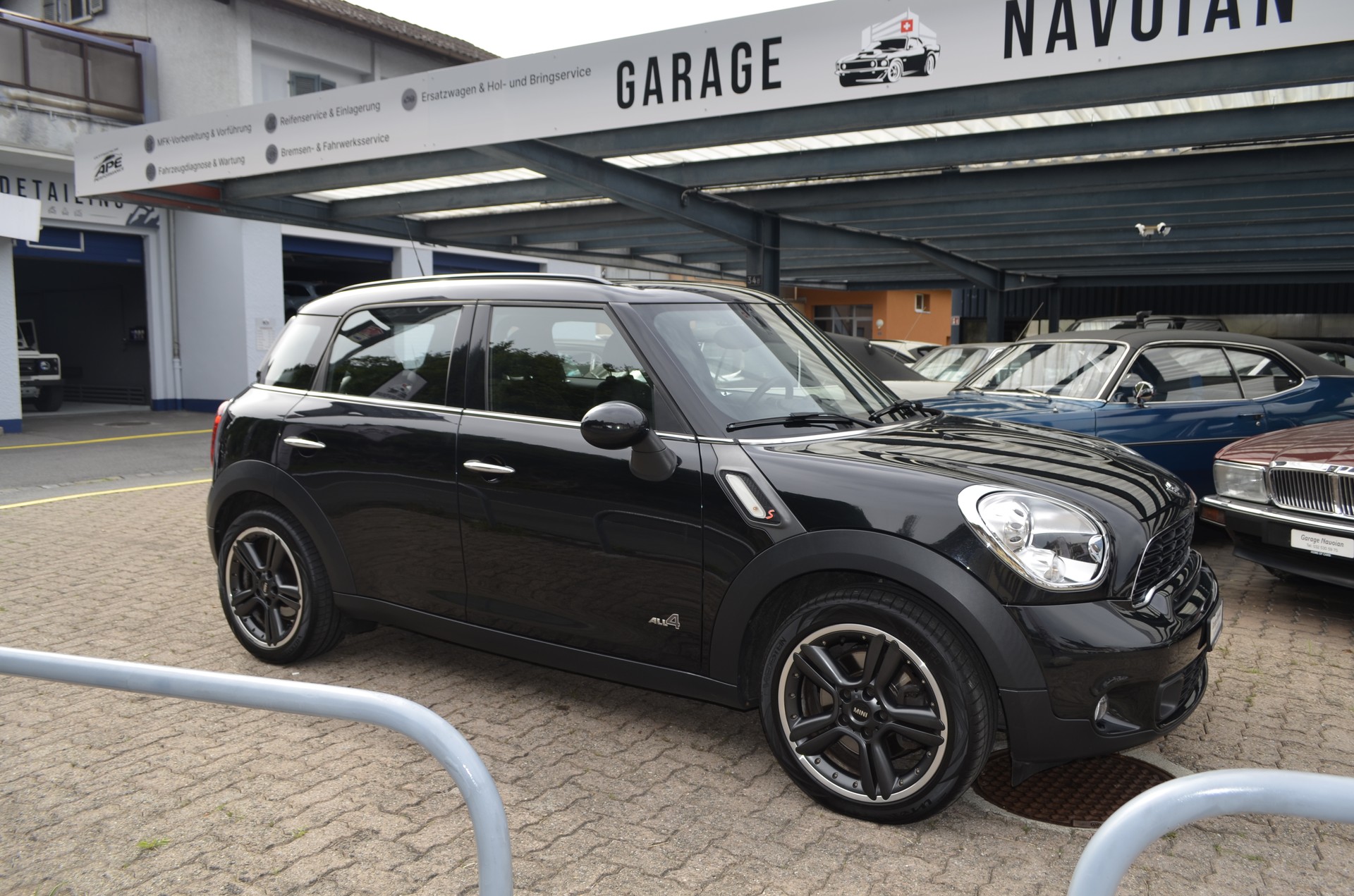 MINI Countryman Cooper S ALL4-image-2